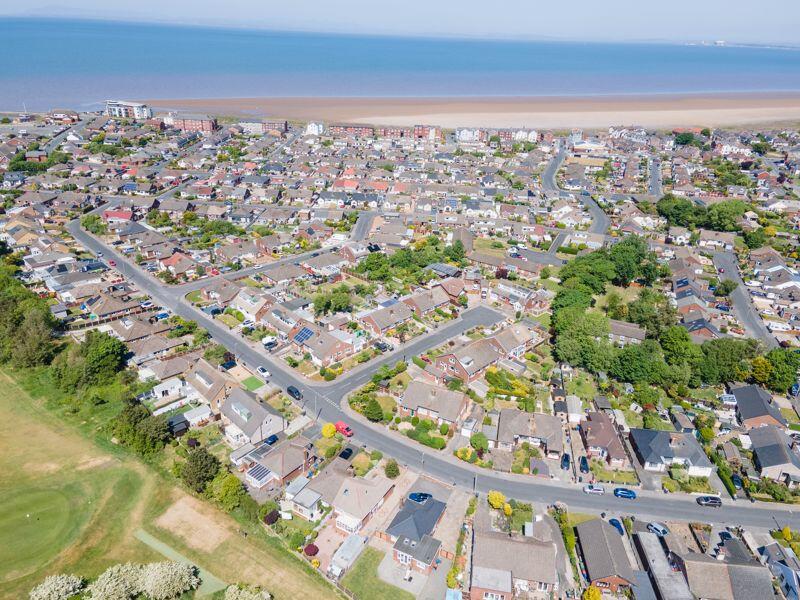 Front distant aerial