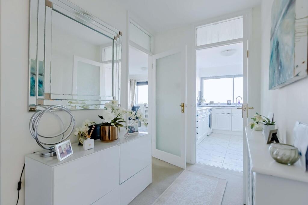 Victoria Court_20.jpg