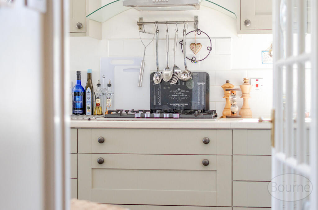 bef5c31f-ed90-476...