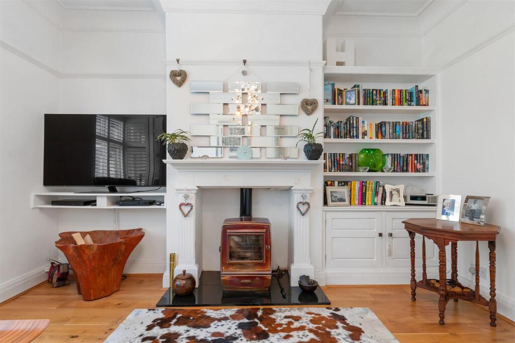Sitting Room 2.jpg