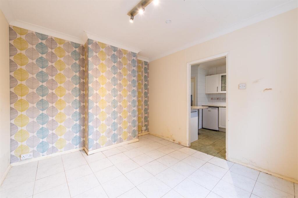 87FensWay- Dining Room.jpg