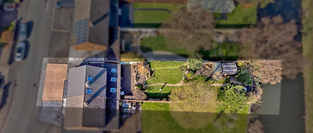 © Webbs Estate Agents © (8 of 19) copy.jpg