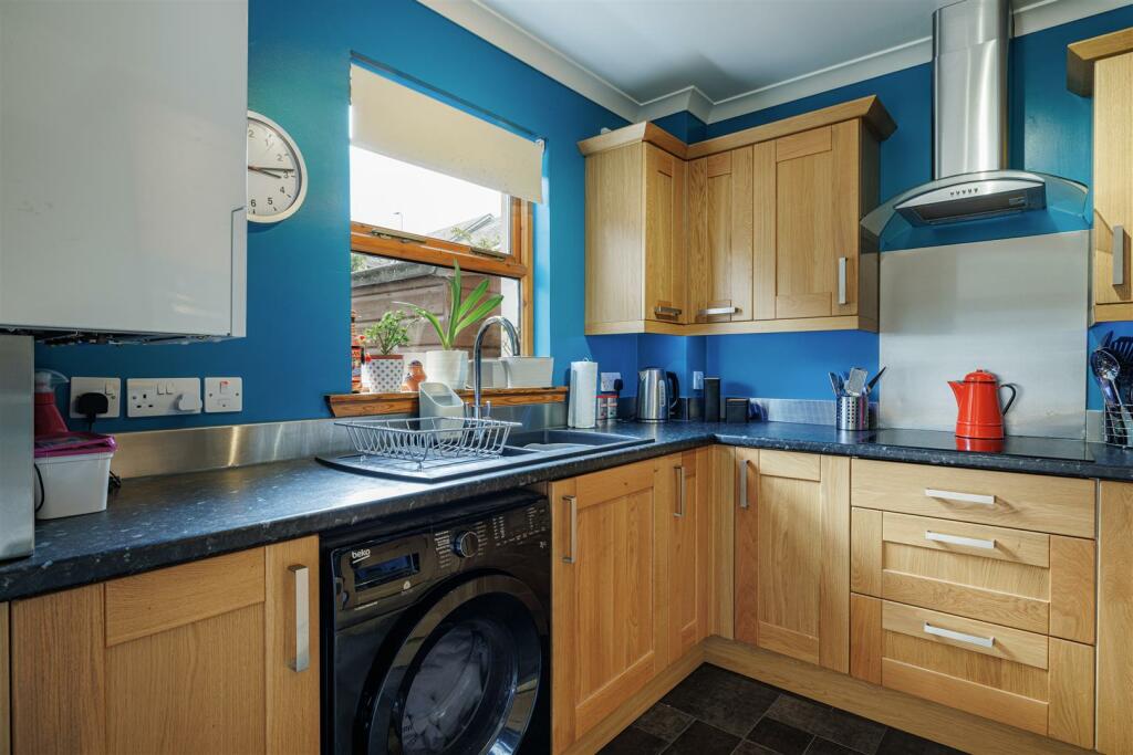 2 Galloway Court Darnick 07.JPG