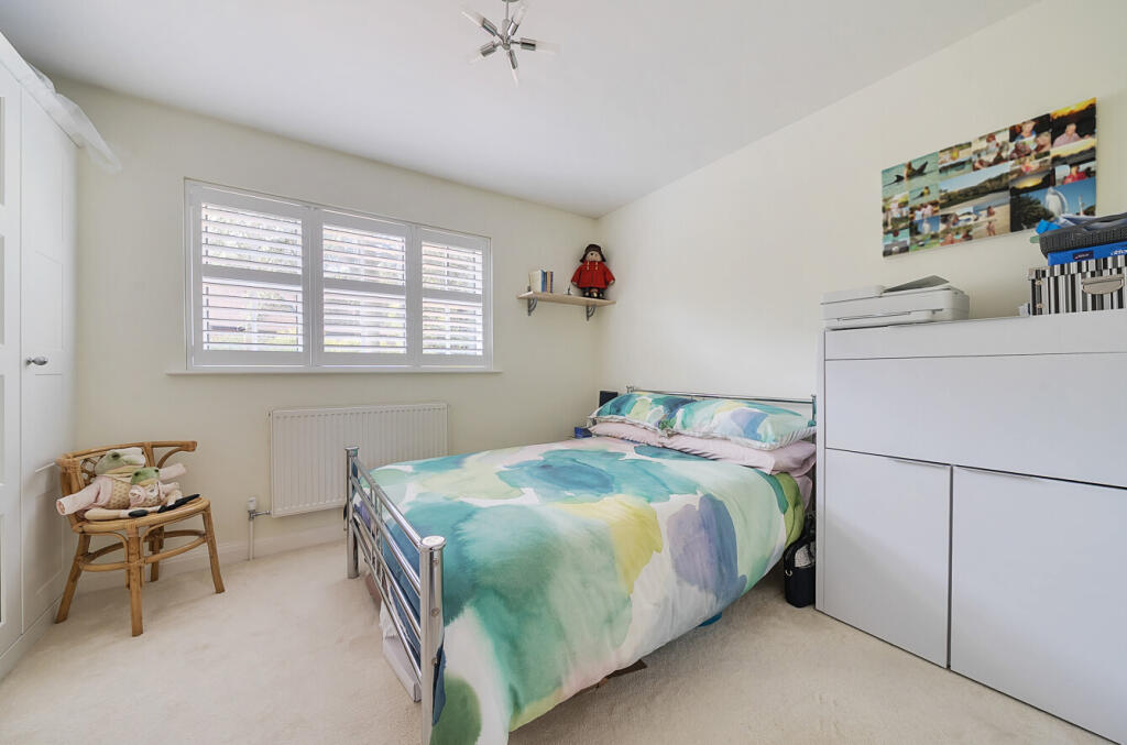 1332623-18-68932f...