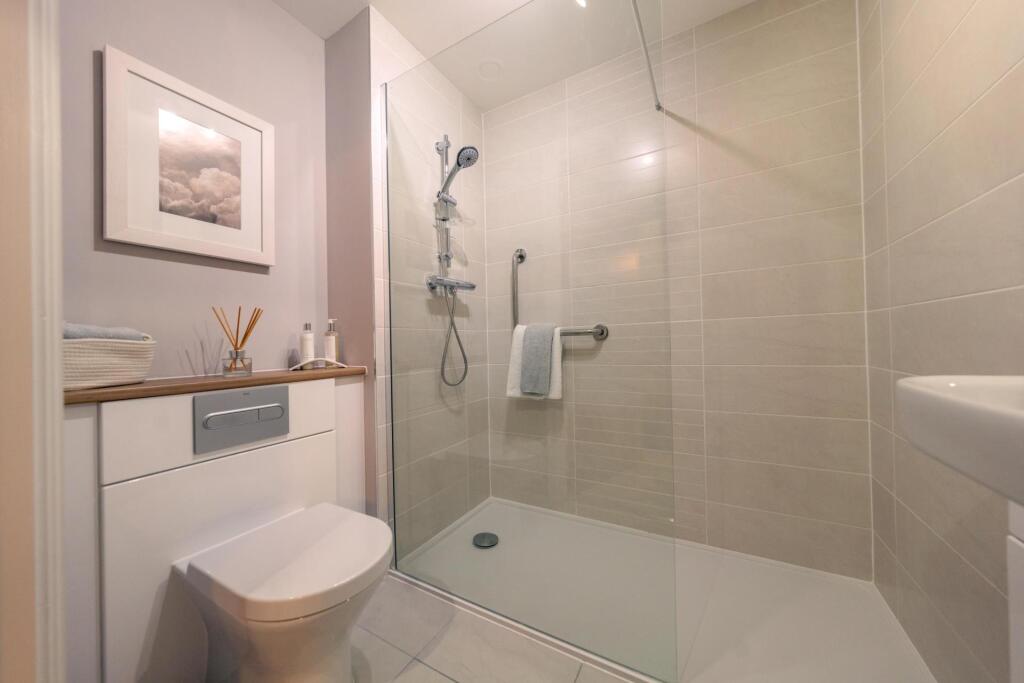Show Apartment Shower Room  