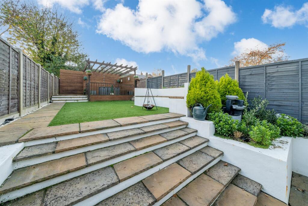 Garden Froint View.jpg