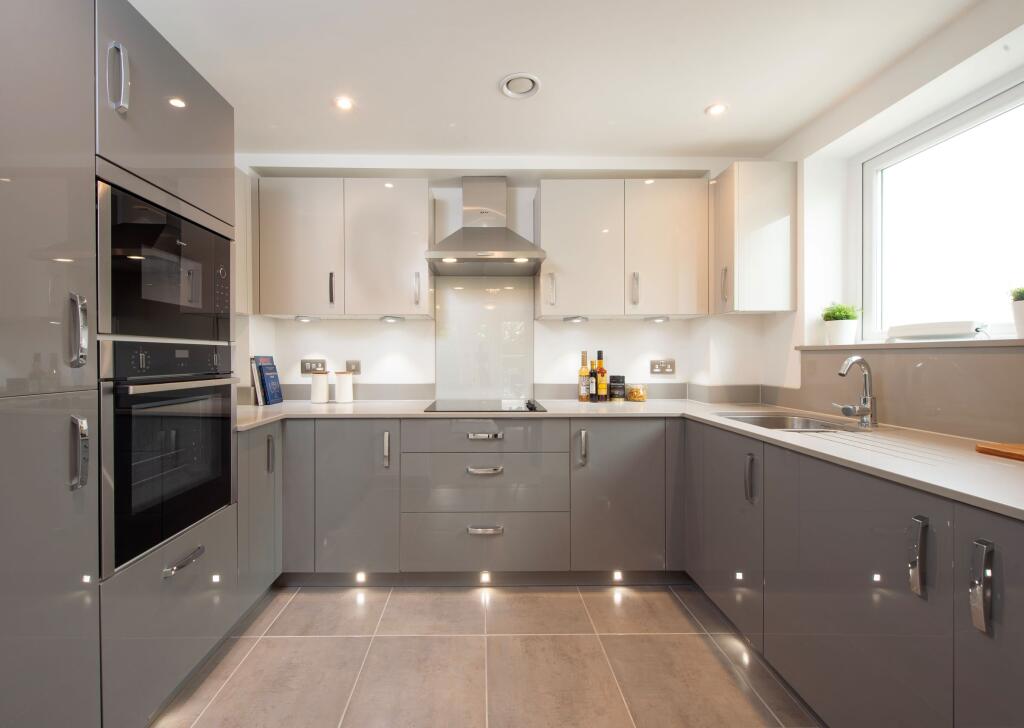 Stylish show apartment interiors 