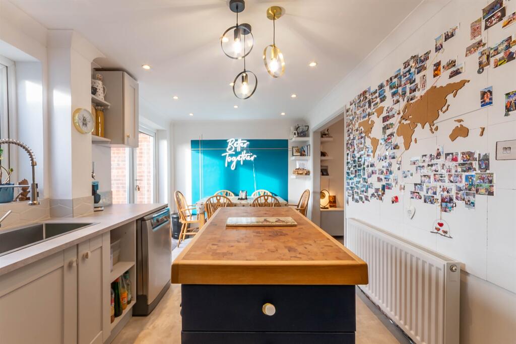 Kitchen Diner