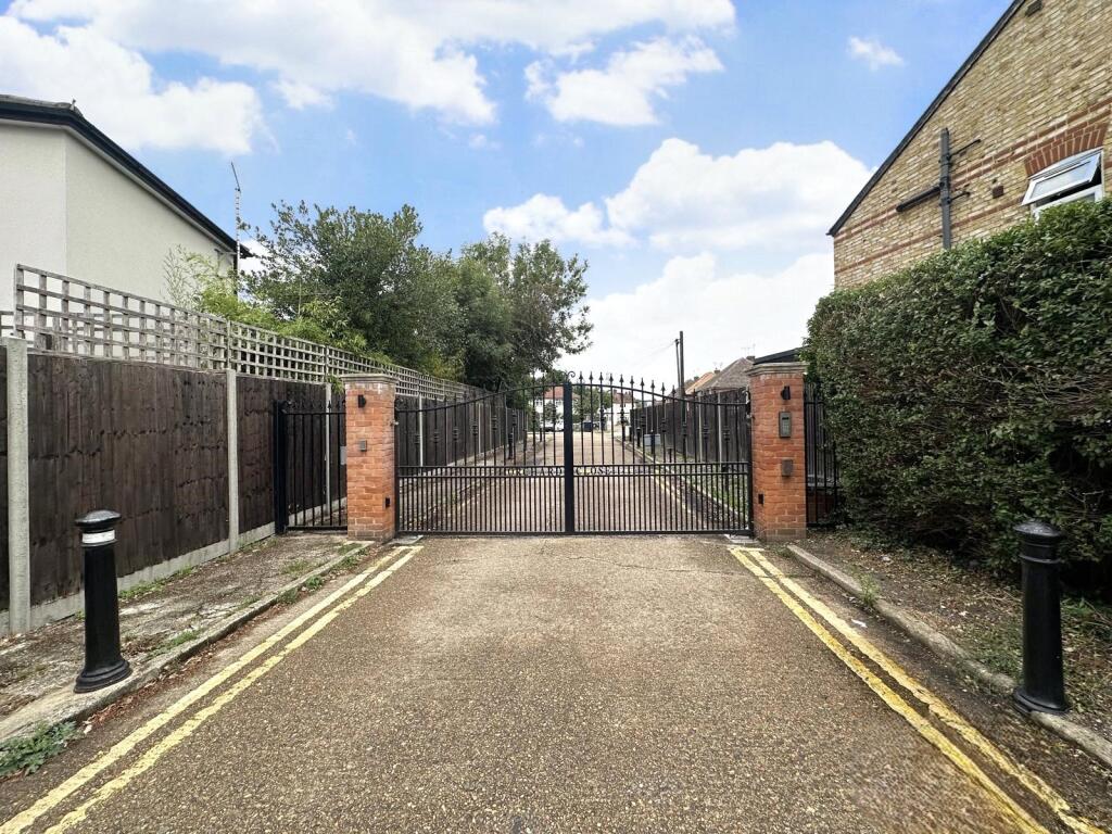 Private Entrance
