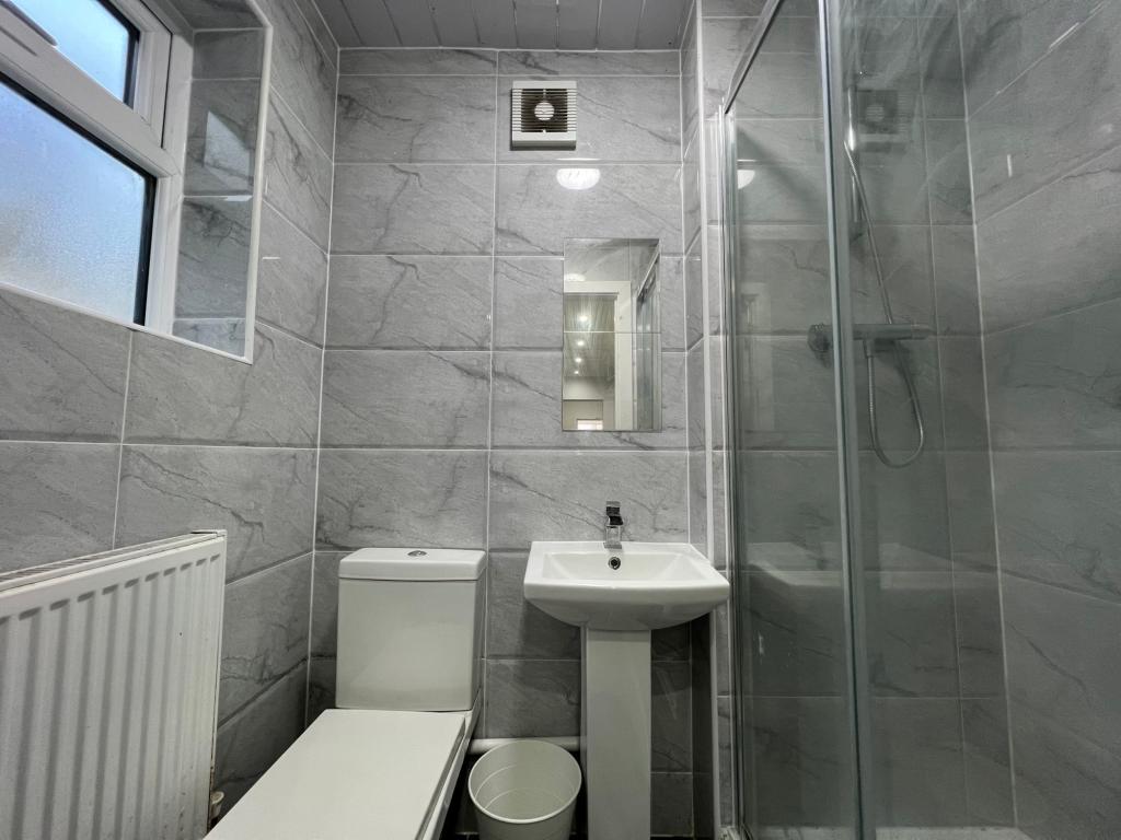 Ground Floor Bathroom