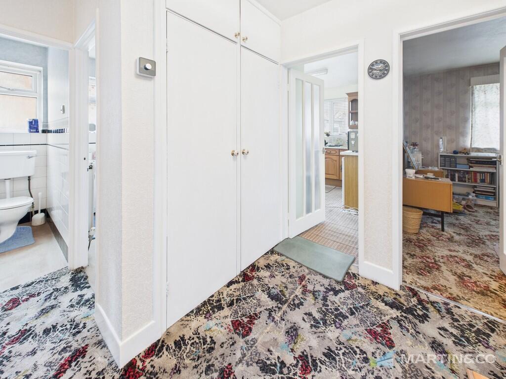 CAM02318G0-PR0548...