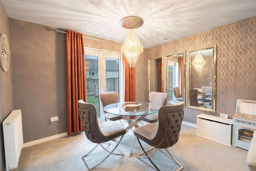 dining.lounge.jpg
