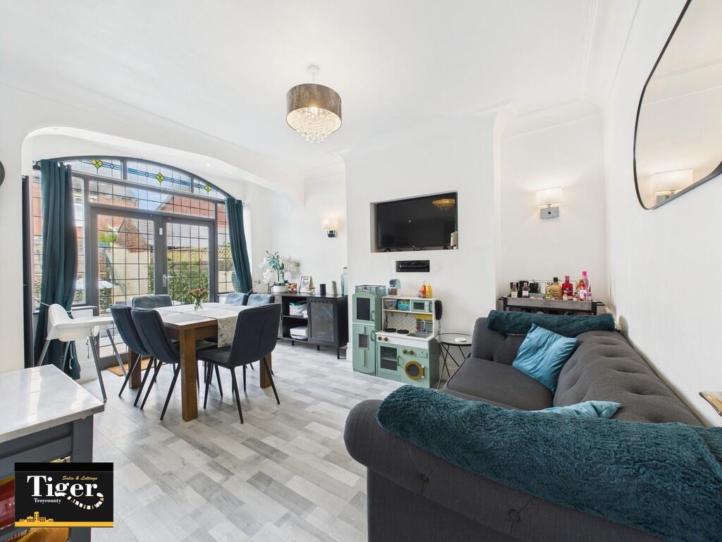 CAM03440G0-PR0359...