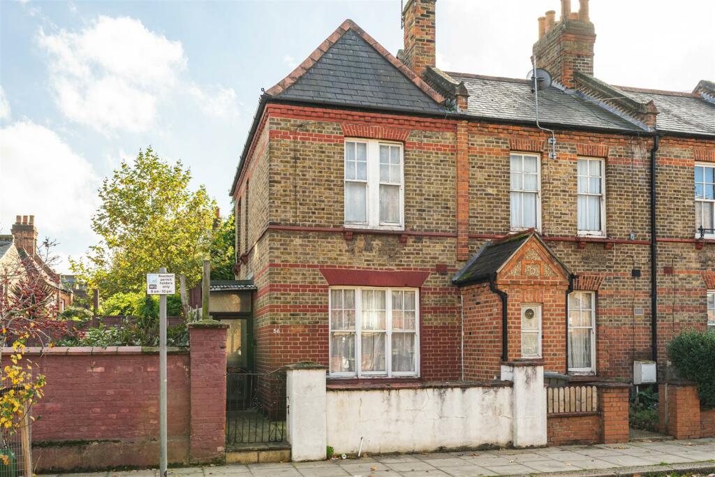 56 Moselles Road-14.jpg