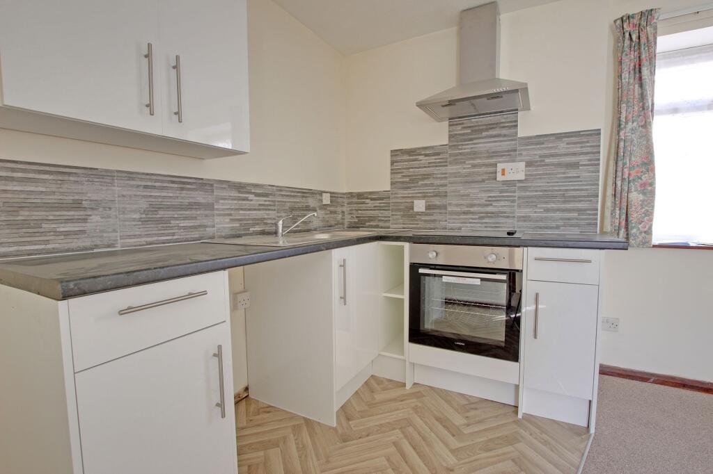 Kitchen / Living Area