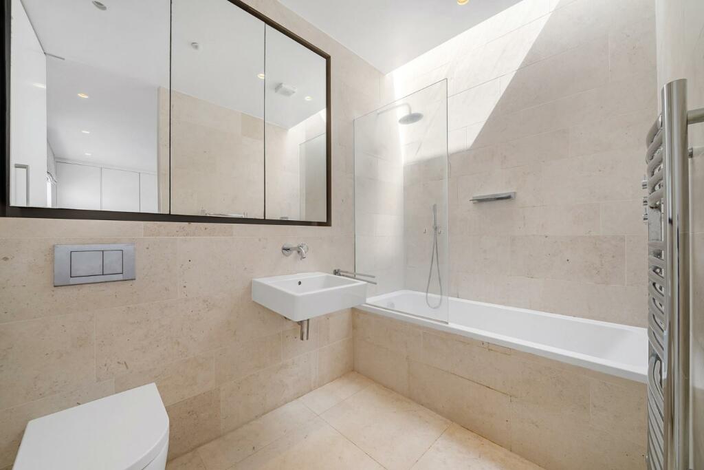 En suite.JPG