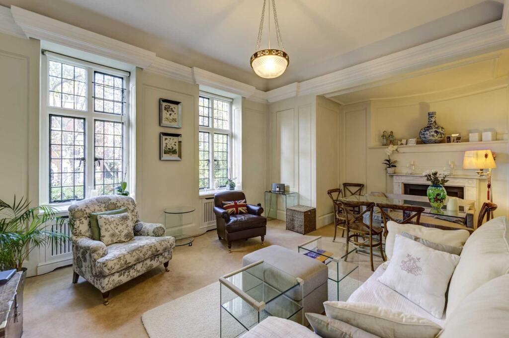47 Melbury Road, Holland Park W14