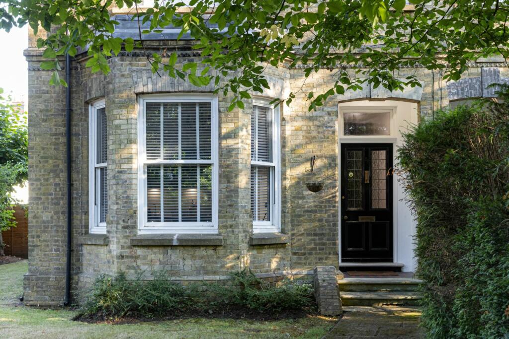 Entrance Porch