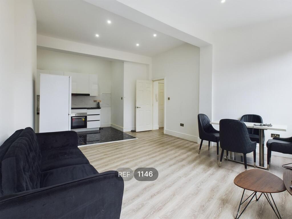 Kitchen &amp; Living area