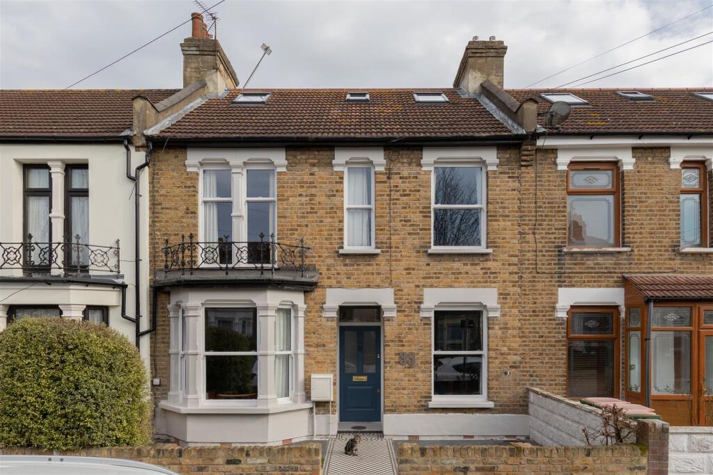 Donald Road E13