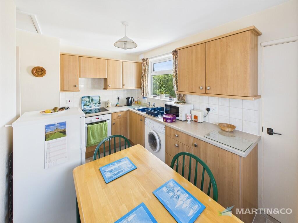 CAM02318G0-PR0450...