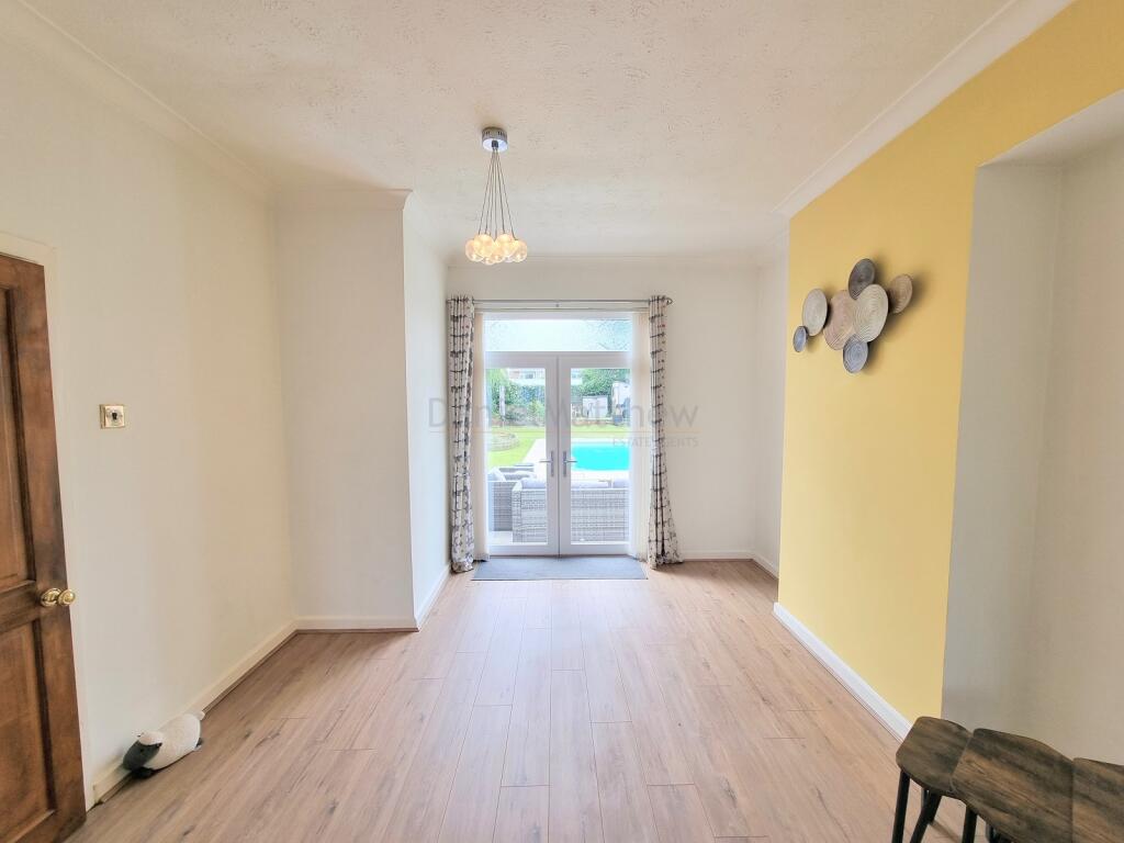 Lounge dining room
