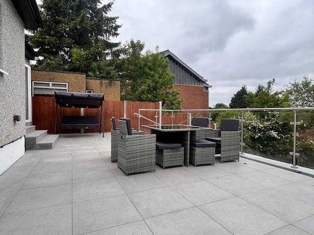 Garden patio2.jpg