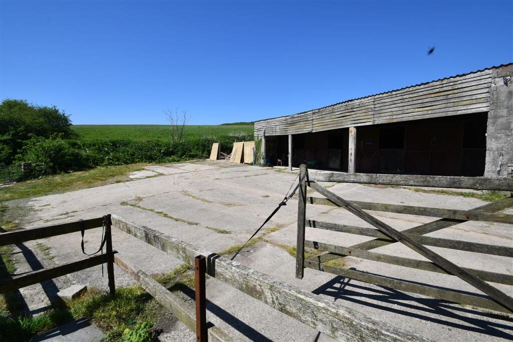 STABLES