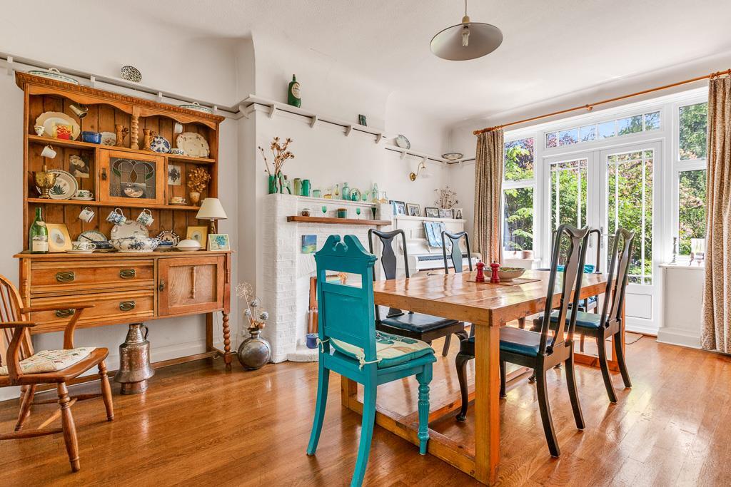 4 Vernon Walk -3.jpg