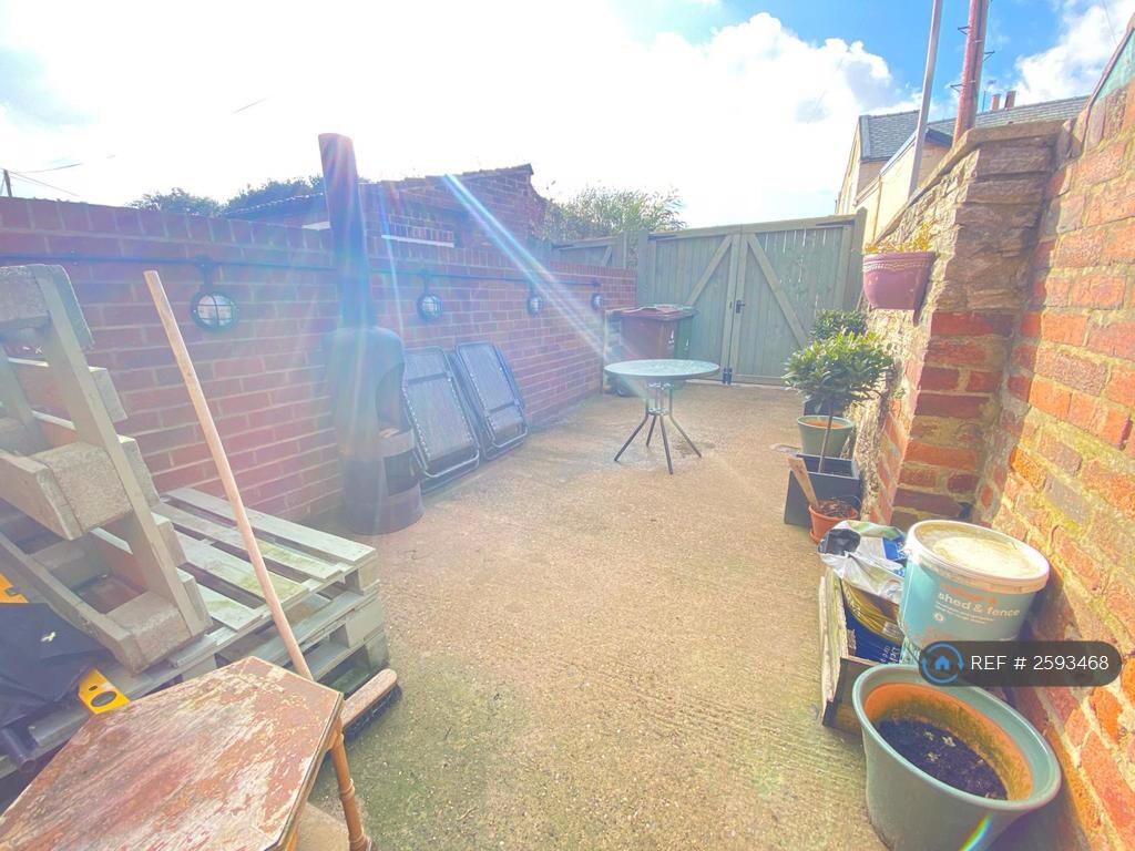 Rear Enclosed Garden