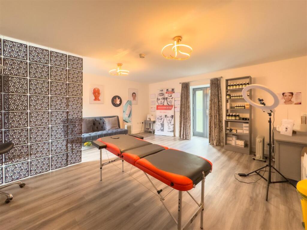 DOUBLE GARAGE WITH ROOM ABOVE