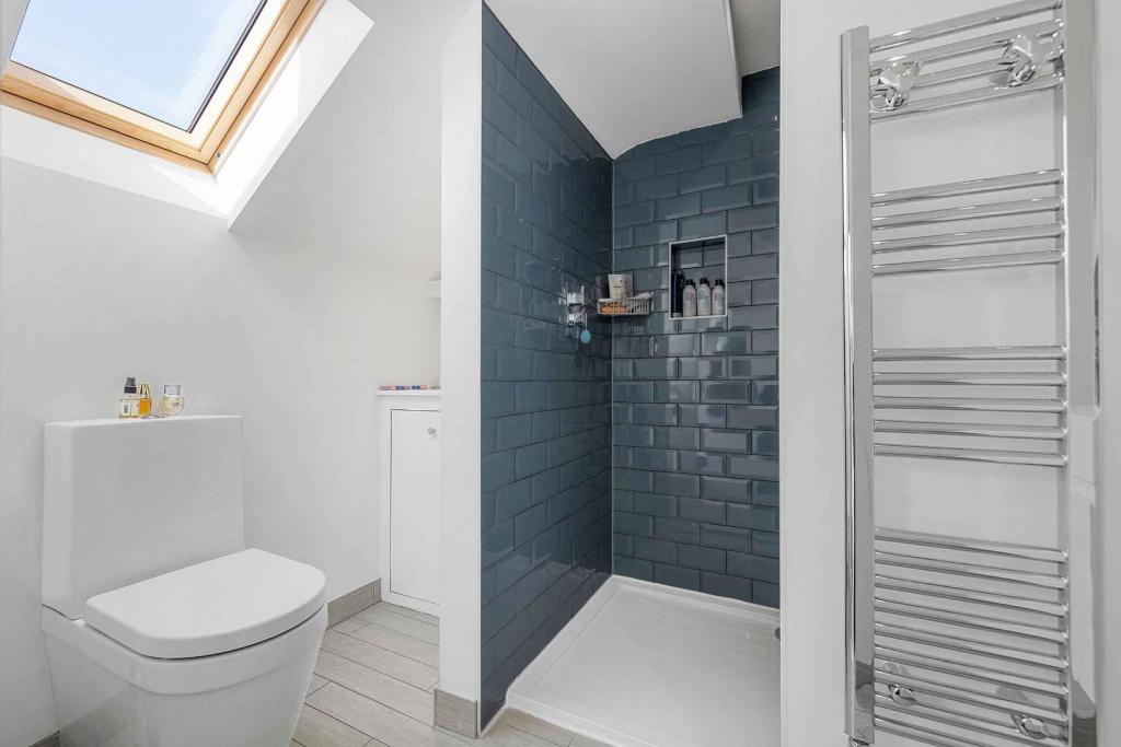 En-suite bathroom