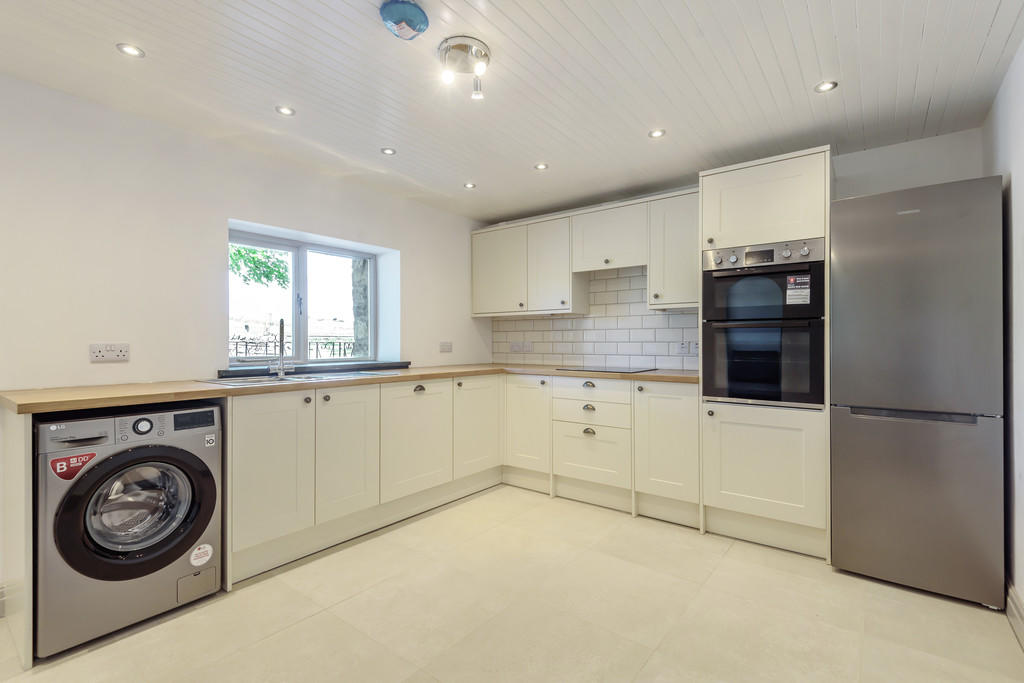 Spacious Kitchen ...