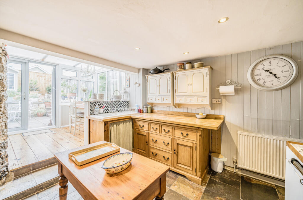 1333014-6-6891d69...