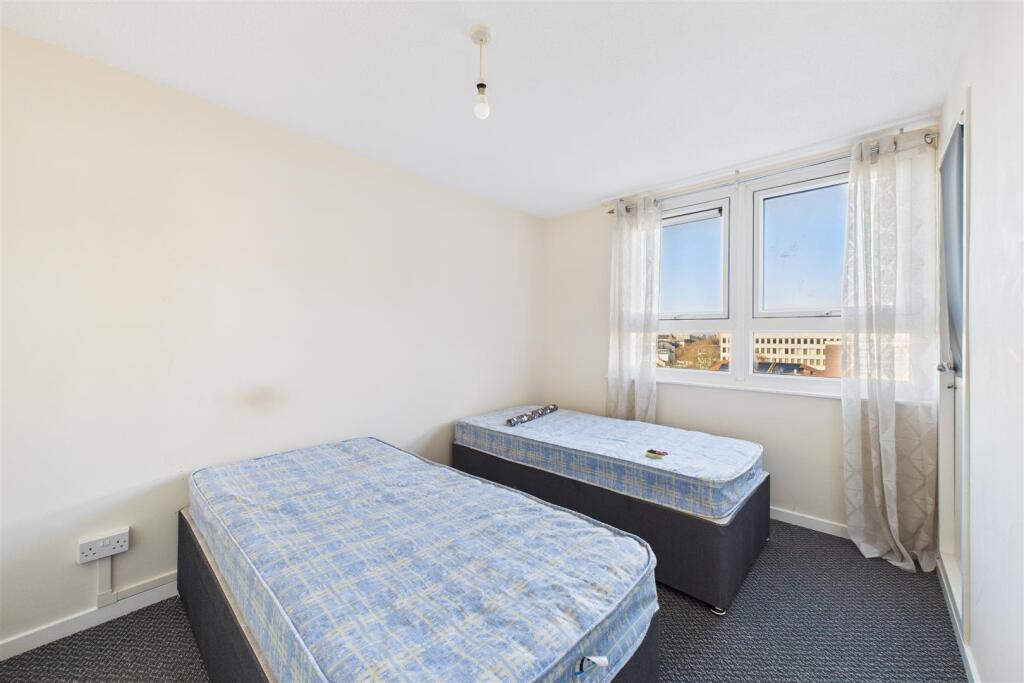 54 Francombe House, Redcliffe, Bristol BS1 6TB | L