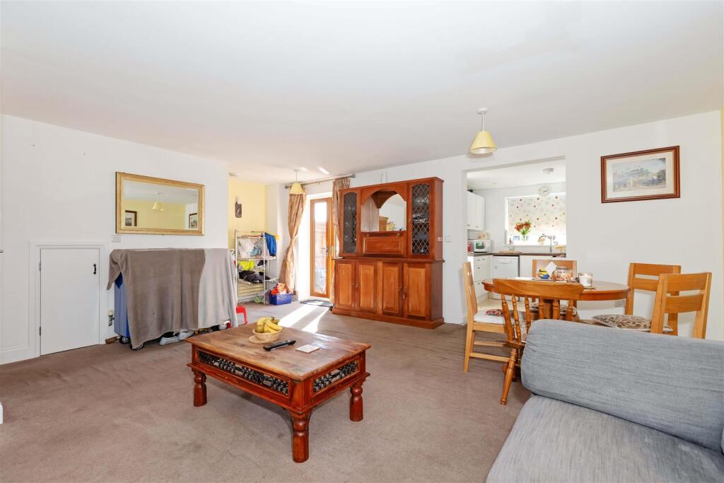 For Sale by Aspire Residential - Pond Lane