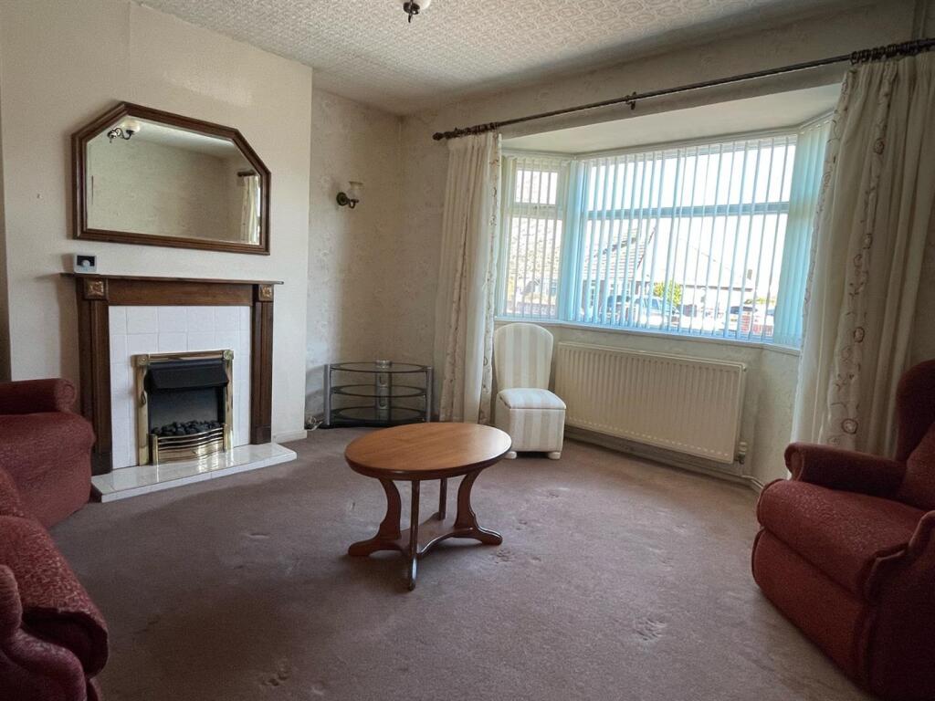 Lounge..jpg