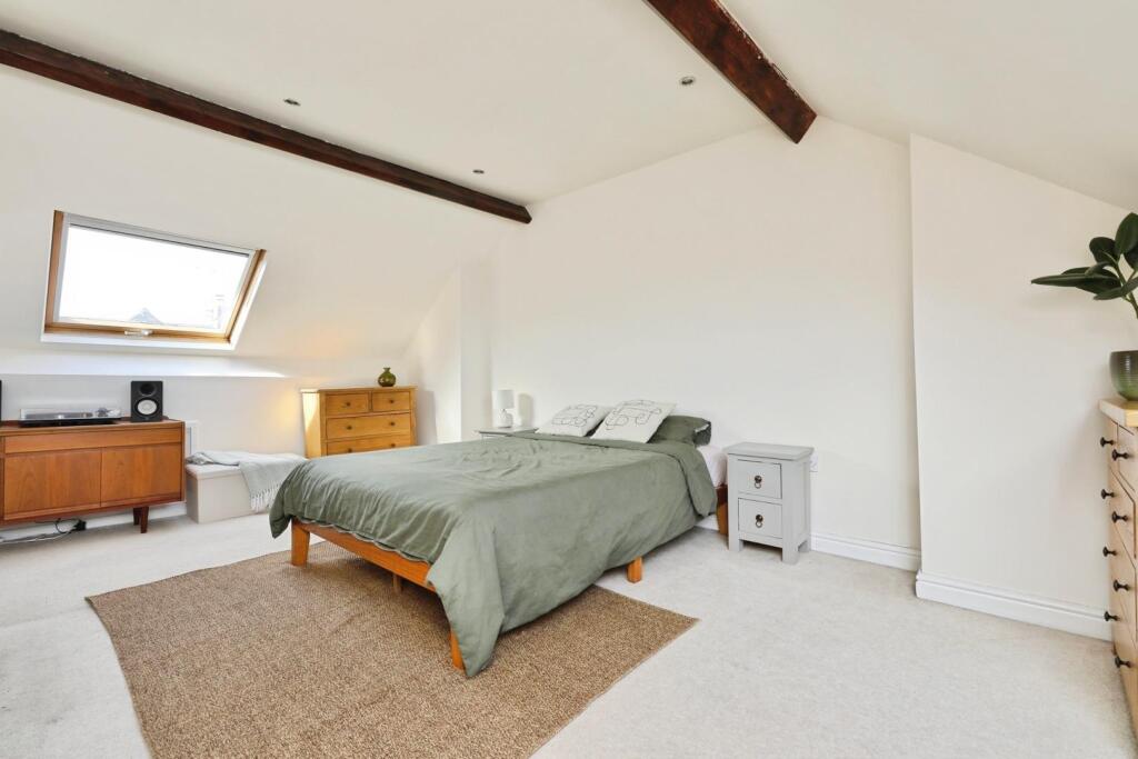 BEDROOM NO.1