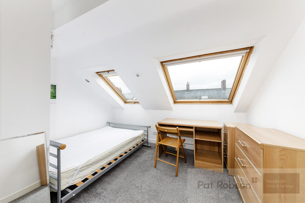 11 holmwood grove895