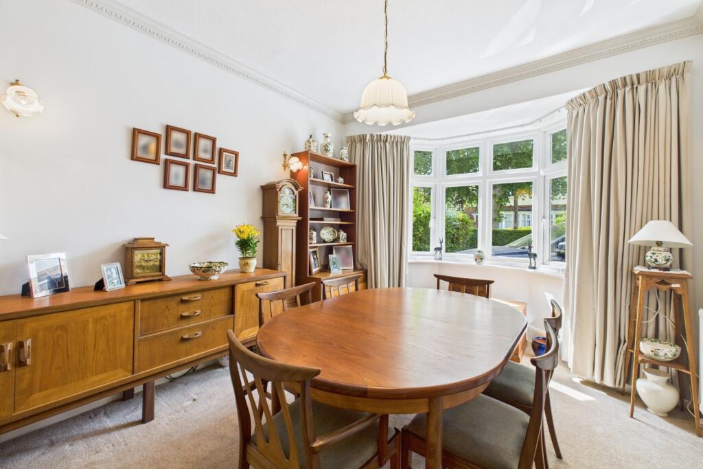 CAM03162G0-PR0281-STILL008