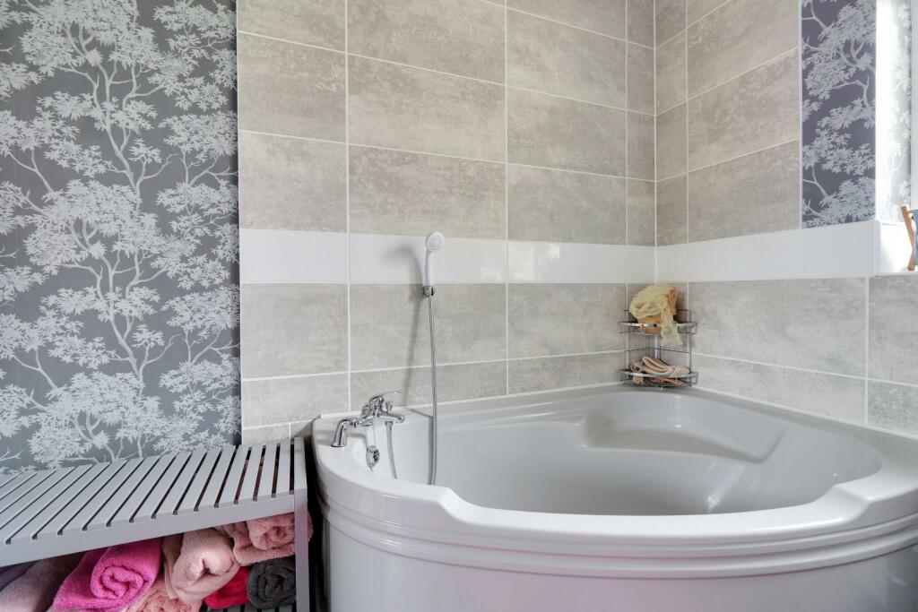 Ensuite.jpg