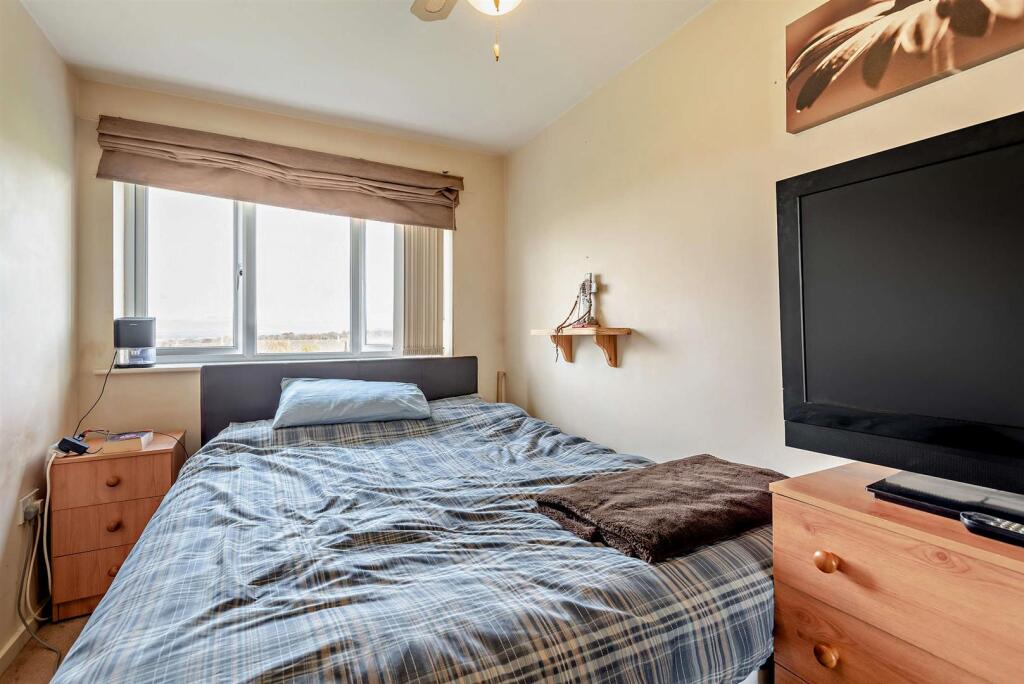 8668511-interior07-800.jpg