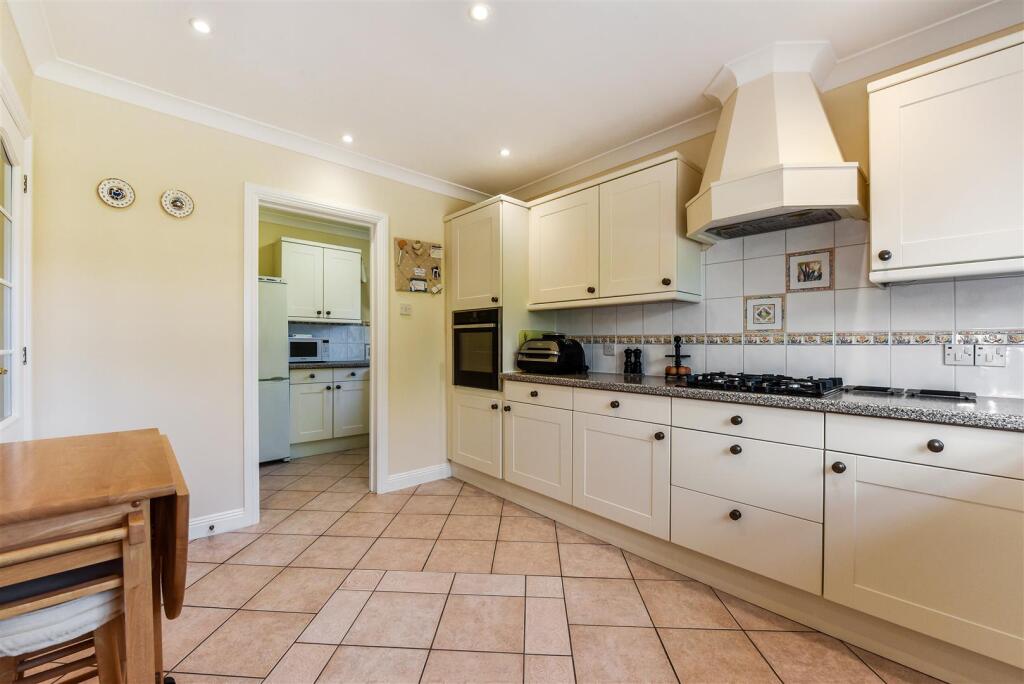 Kitchen/Breakfast Room