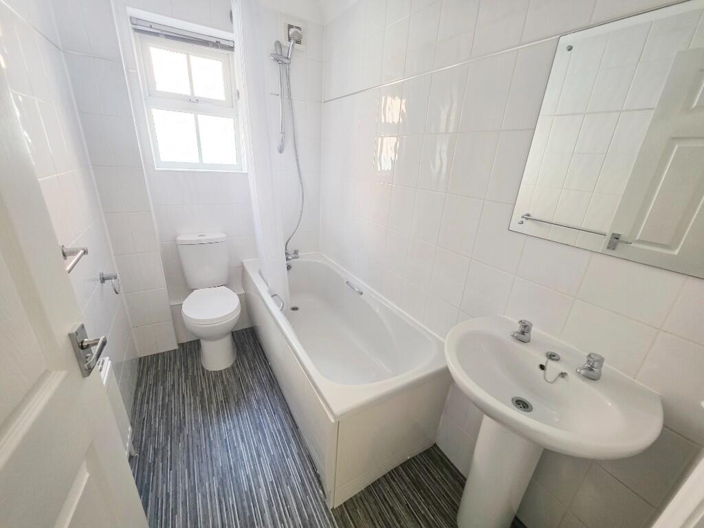 White Suite Bathroom