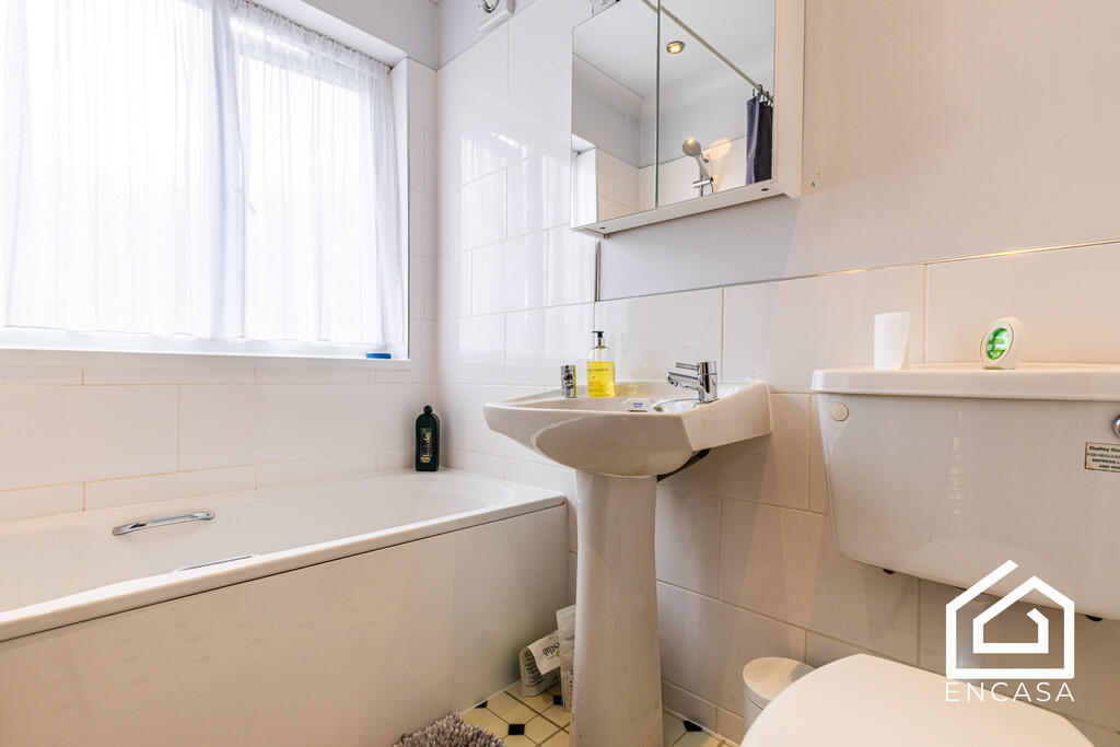 Summerfield Road-...