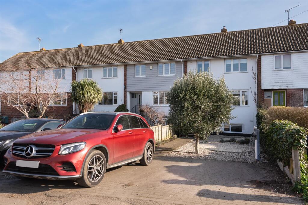 Island Wall, Whitstable