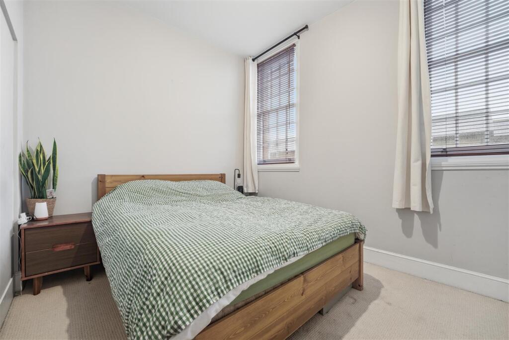 18 Osterley G Bed.jpg