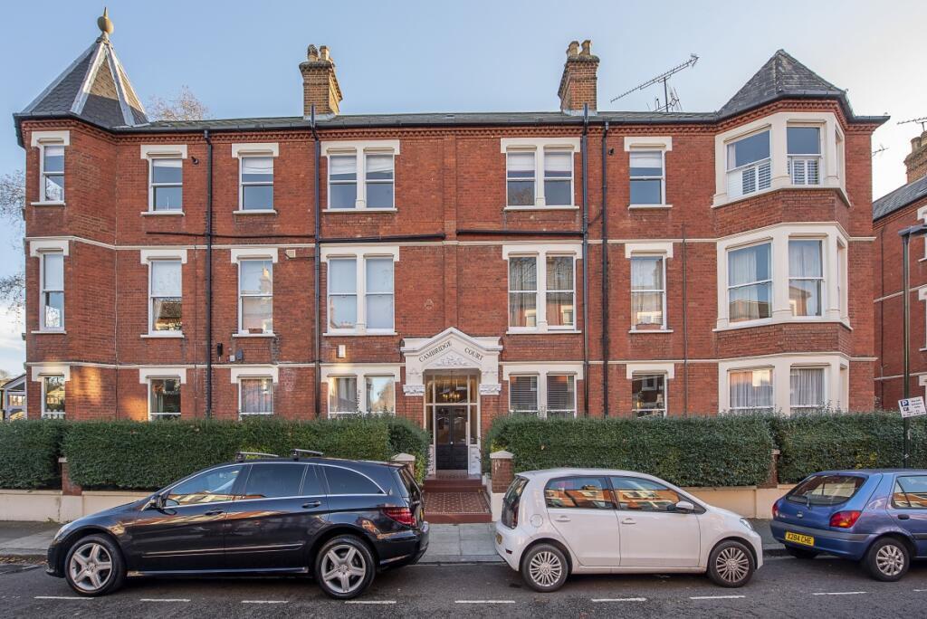 cambridge-court-c...