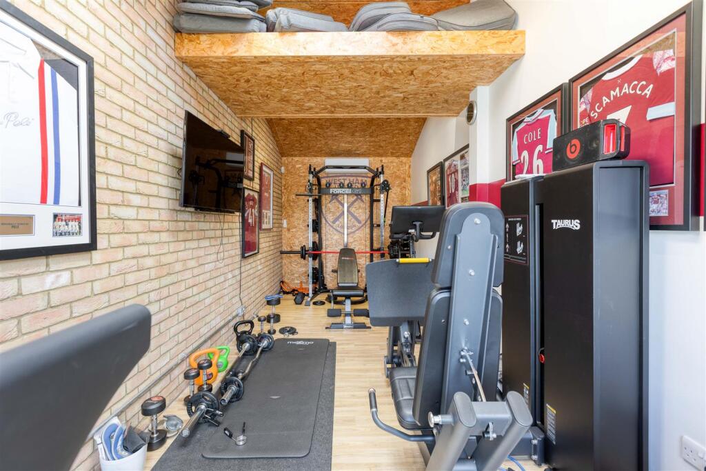 Gym/Office
