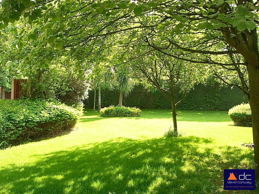 Greenwoods garden.jpg